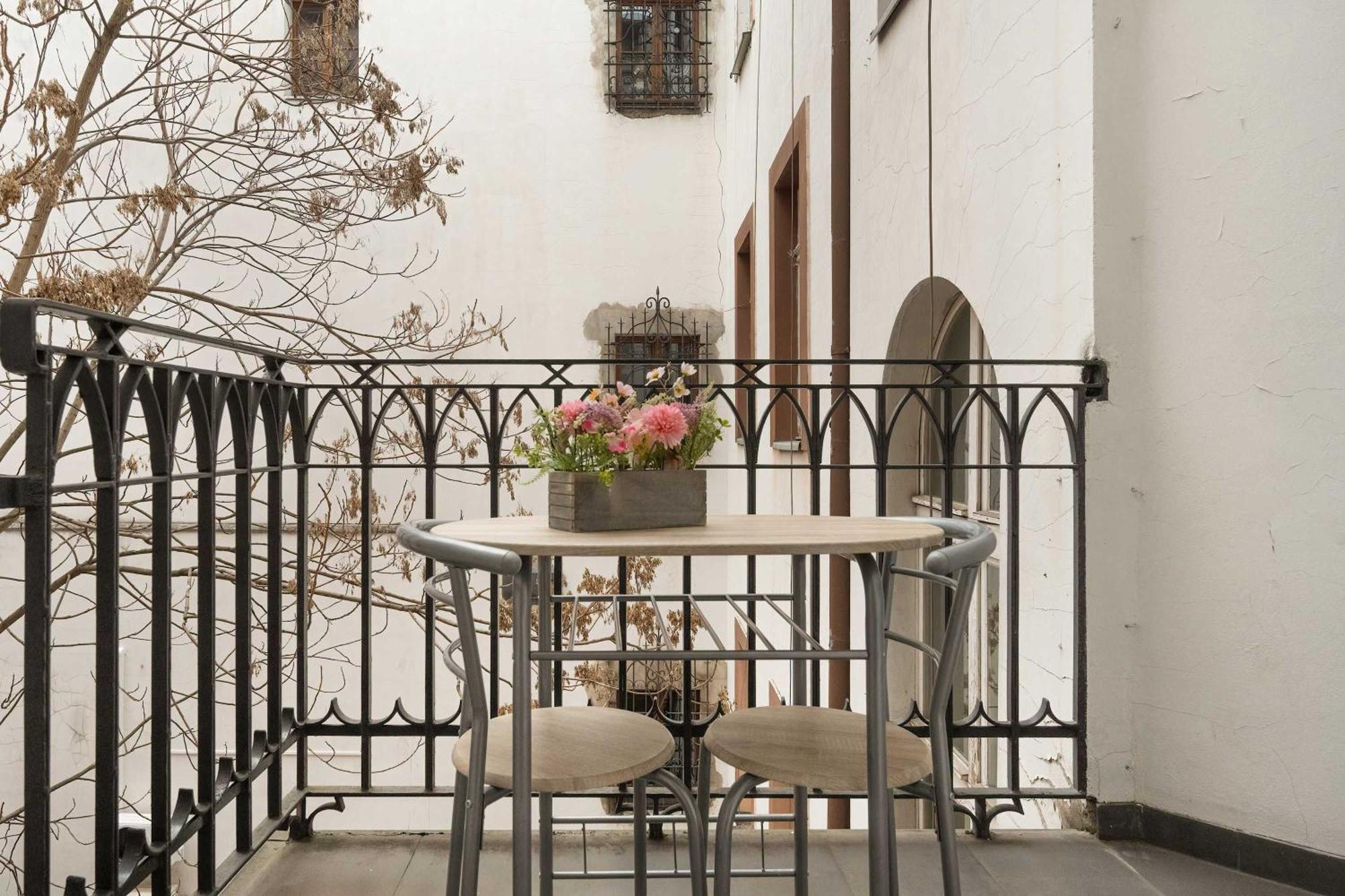 Unique And Bright Library Near Old Town In By Renters * Wrocław